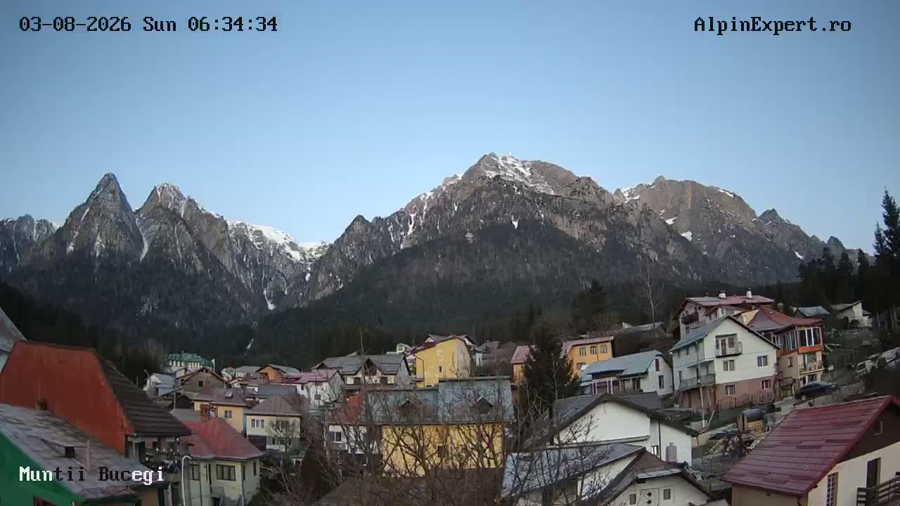 Prahova, Muntii Bucegi Mountains View from Busteni Live Cam - Buşteni, Prahova, Romania