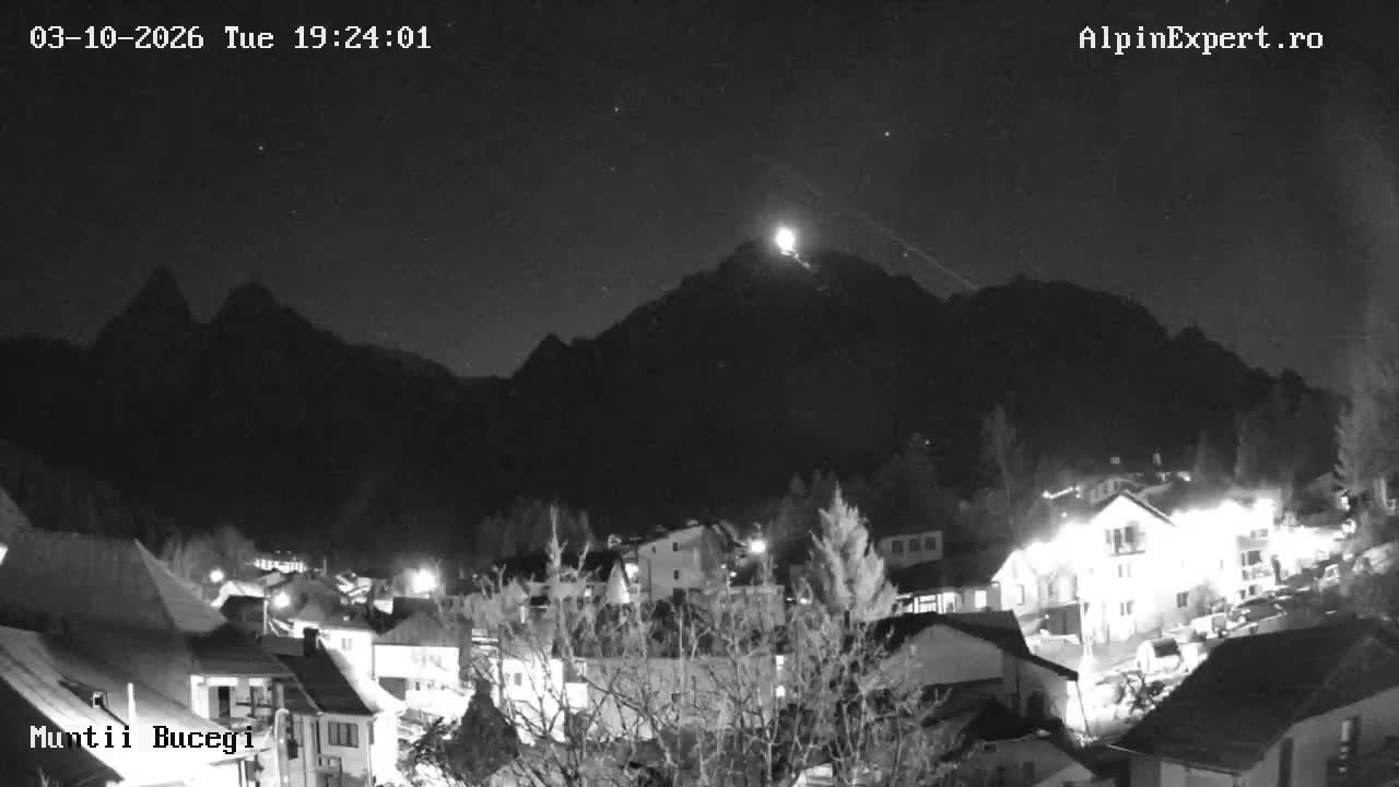 Prahova, Muntii Bucegi Mountains View from Busteni Live Cam - Buşteni, Prahova, Romania