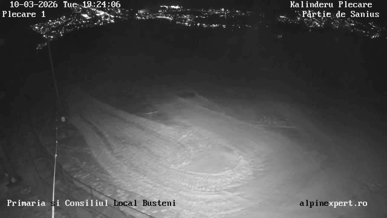 Prahova, Upper Pârtia de Săniuș Ski Slope & Busteni Skyline Live Cam - Buşteni, Prahova, Romania