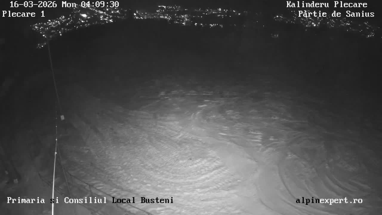 Prahova, Upper Pârtia de Săniuș Ski Slope & Busteni Skyline Live Cam - Buşteni, Prahova, Romania