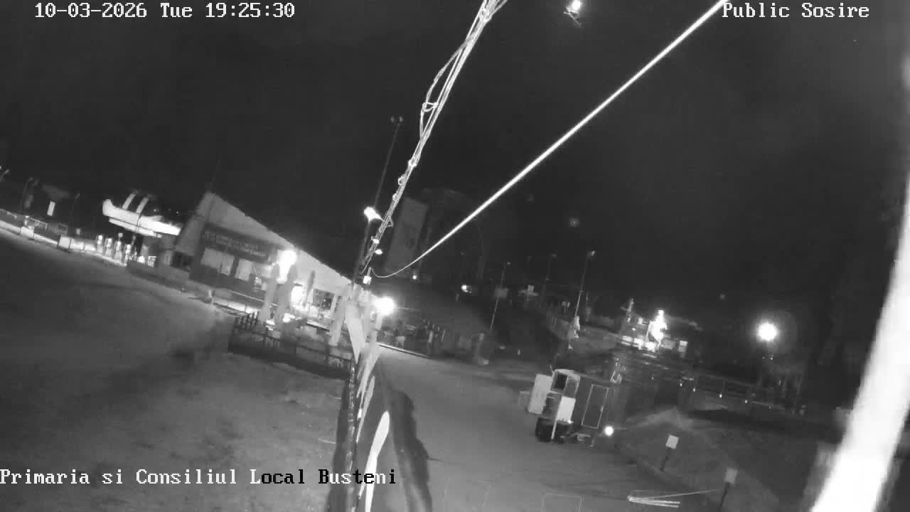 Prahova, Domeniul Schiabil Kalinderu Ski Center & Pârtia de Săniuș Ski Slope, Busteni Live Cam - Busteni, Prahova, Romania