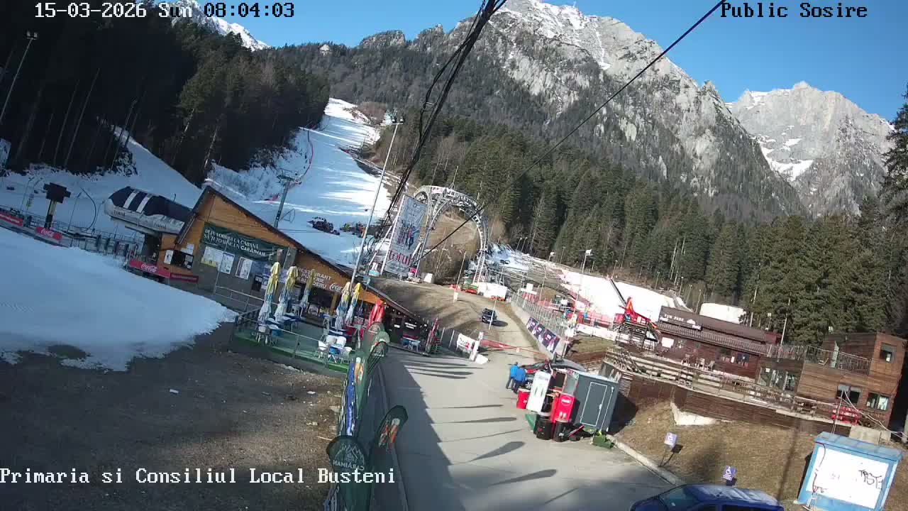 Prahova, Domeniul Schiabil Kalinderu Ski Center & Pârtia de Săniuș Ski Slope, Busteni Live Cam - Busteni, Prahova, Romania