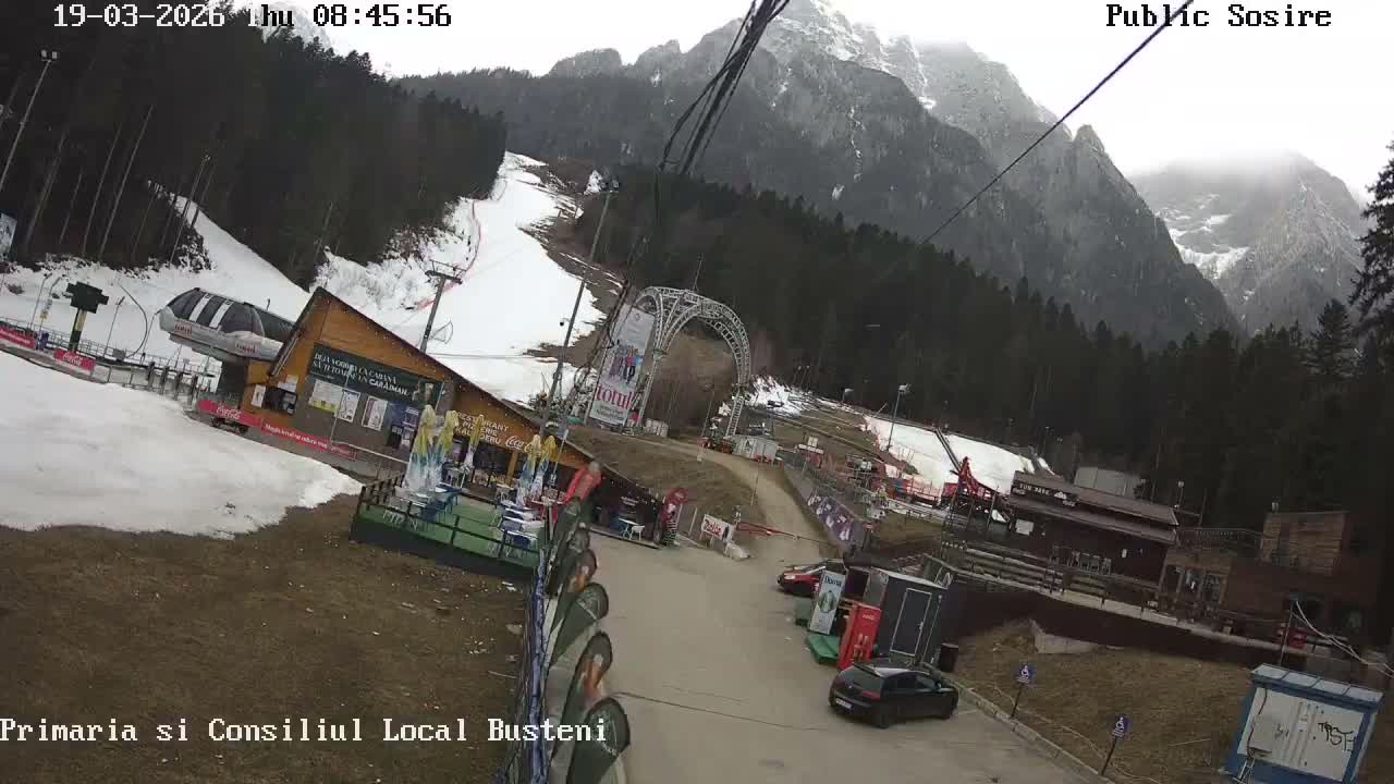 Prahova, Domeniul Schiabil Kalinderu Ski Center & Pârtia de Săniuș Ski Slope, Busteni Live Cam - Busteni, Prahova, Romania
