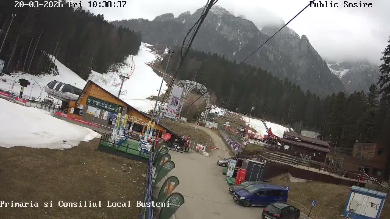 Prahova, Domeniul Schiabil Kalinderu Ski Center & Pârtia de Săniuș Ski Slope, Busteni Live Cam - Busteni, Prahova, Romania