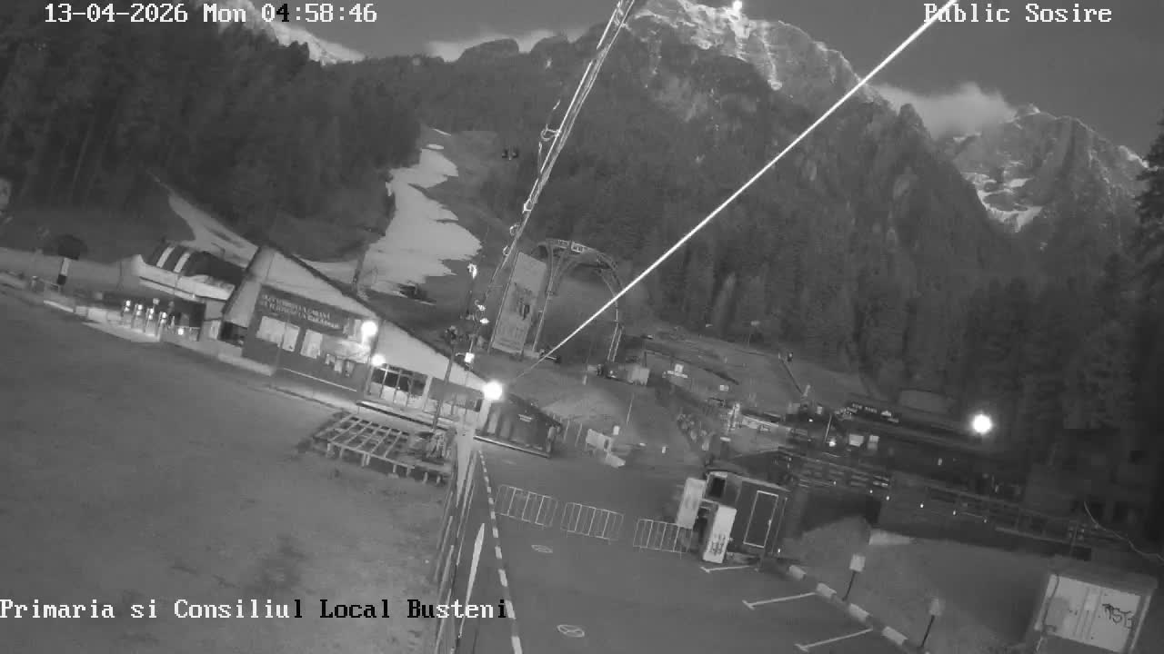 Prahova, Domeniul Schiabil Kalinderu Ski Center & Pârtia de Săniuș Ski Slope, Busteni Live Cam - Busteni, Prahova, Romania