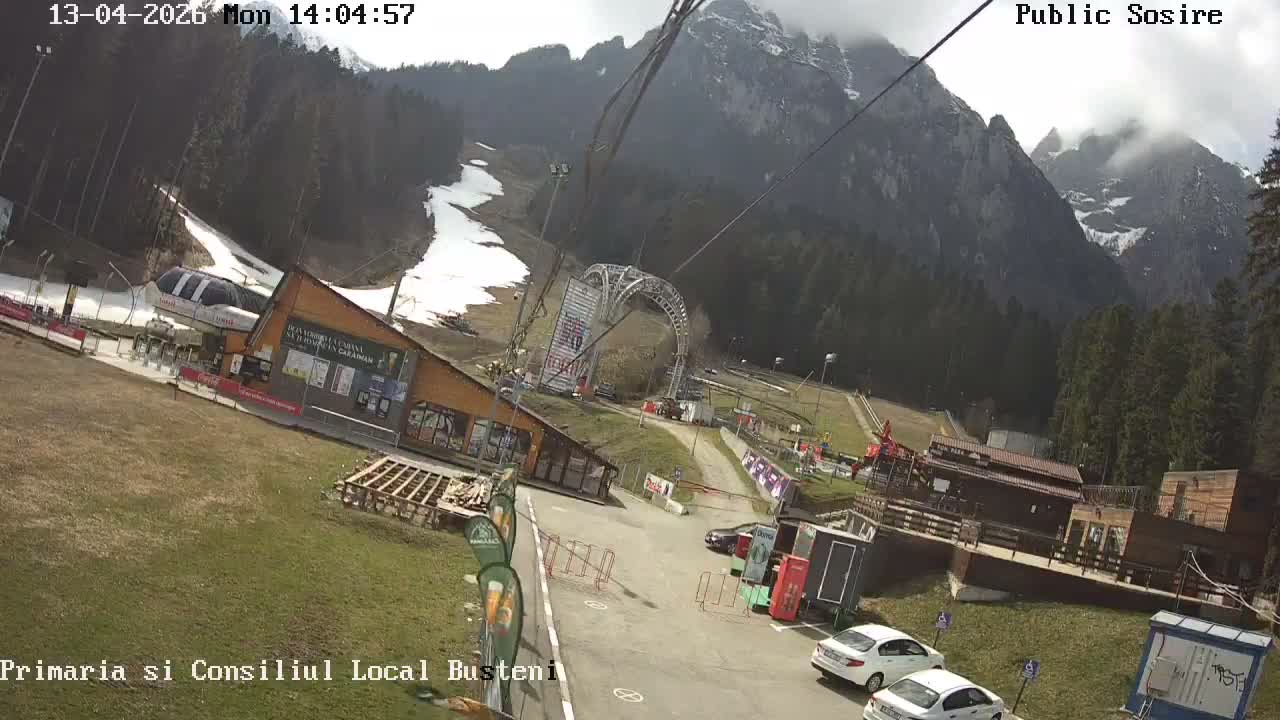 Prahova, Domeniul Schiabil Kalinderu Ski Center & Pârtia de Săniuș Ski Slope, Busteni Live Cam - Busteni, Prahova, Romania