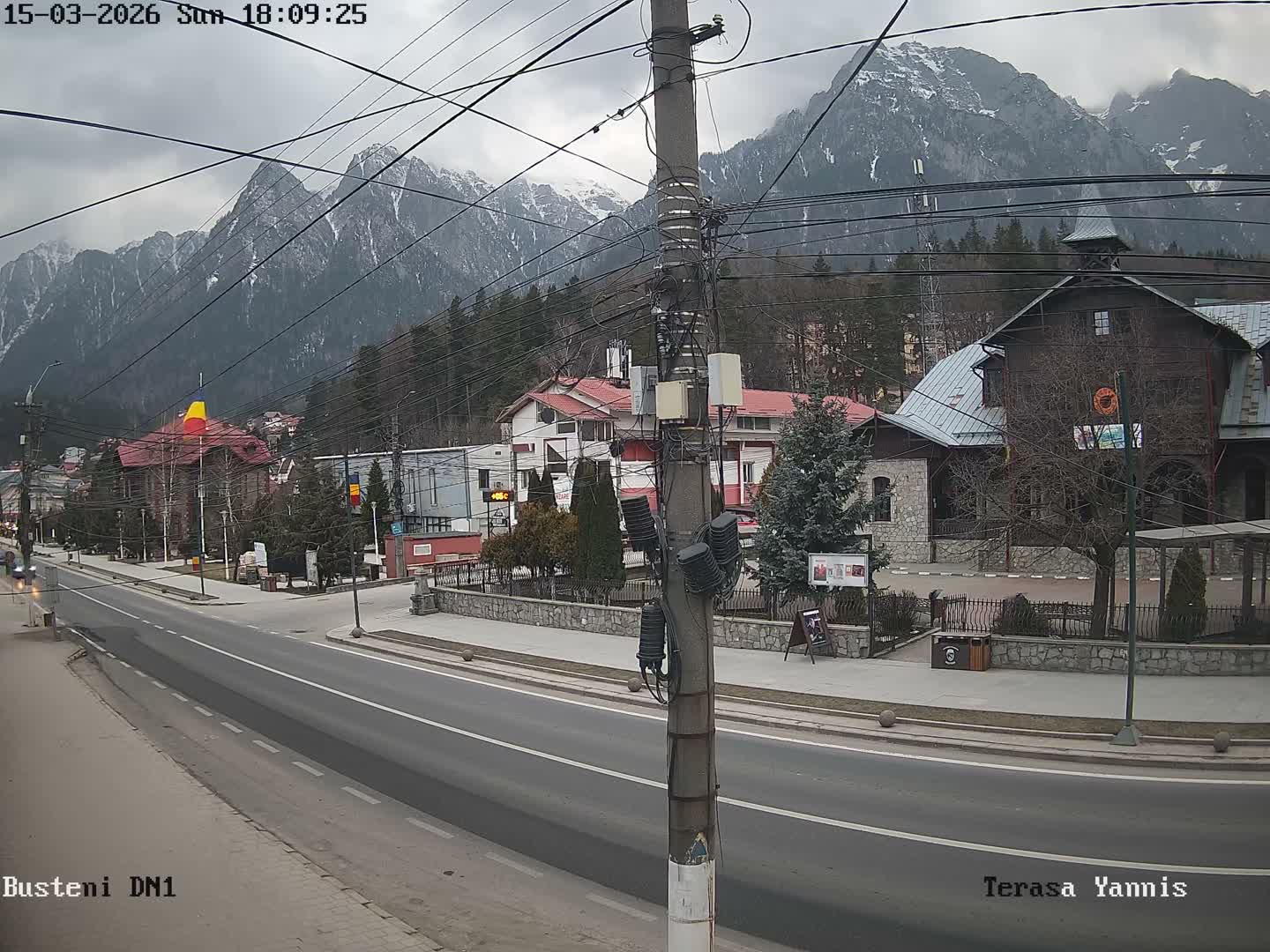 Prahova, Centru Busteni Town Center Live Cam - Busteni, Prahova, Romania