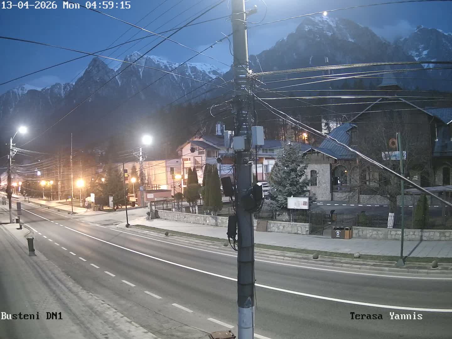 Prahova, Centru Busteni Town Center Live Cam - Busteni, Prahova, Romania