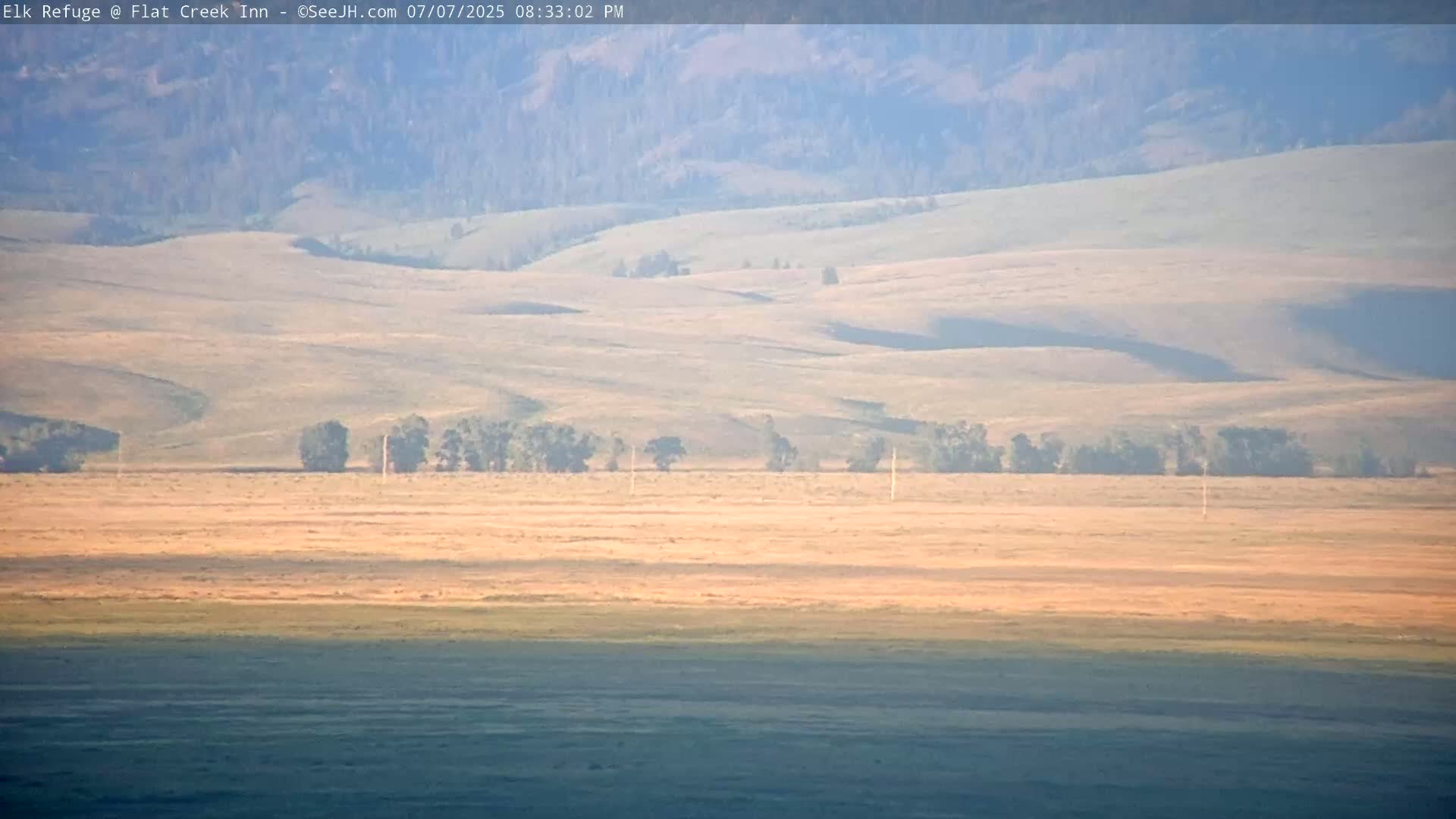 Jackson, Elk Refuge & Teton Mountains from Flat Creek Inn Live Cam - Jackson, Teton, Wyoming, USA