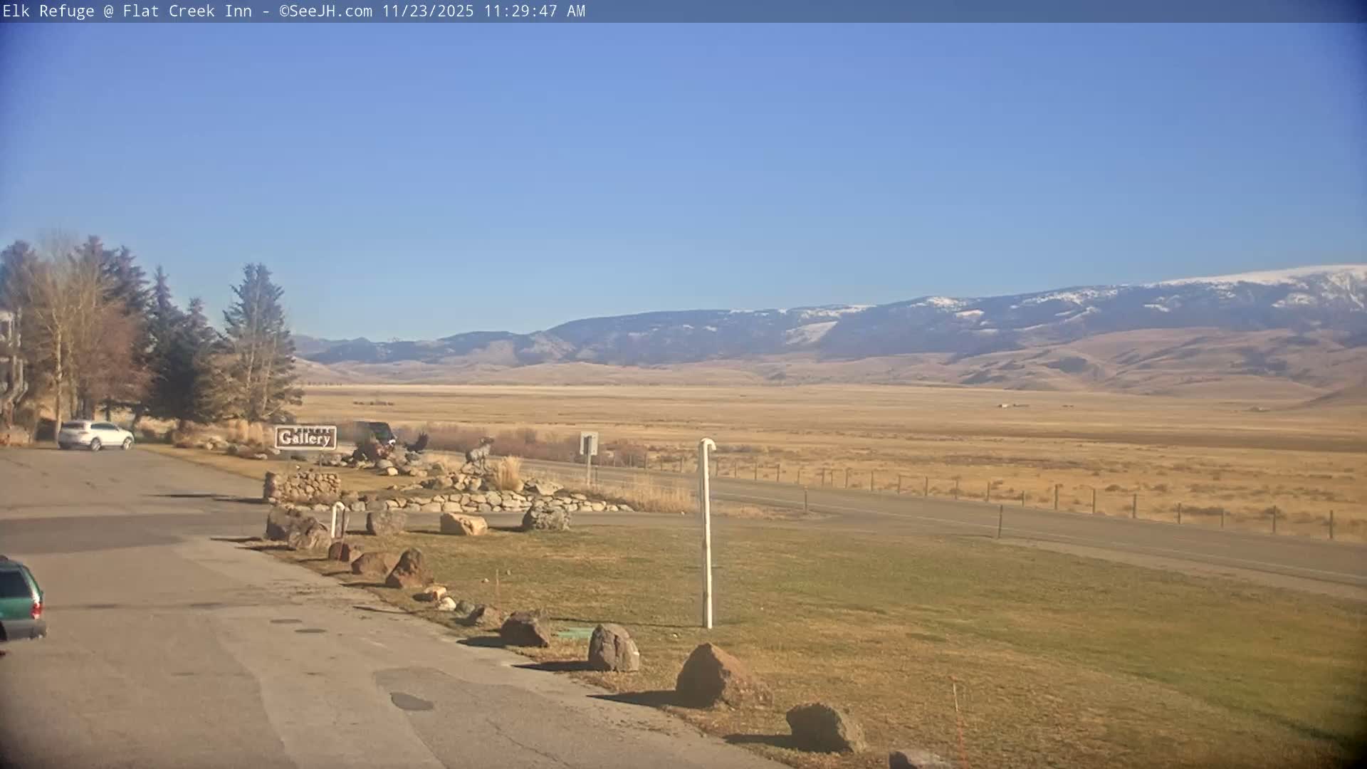 Jackson, Elk Refuge & Teton Mountains from Flat Creek Inn Live Cam - Jackson, Teton, Wyoming, USA