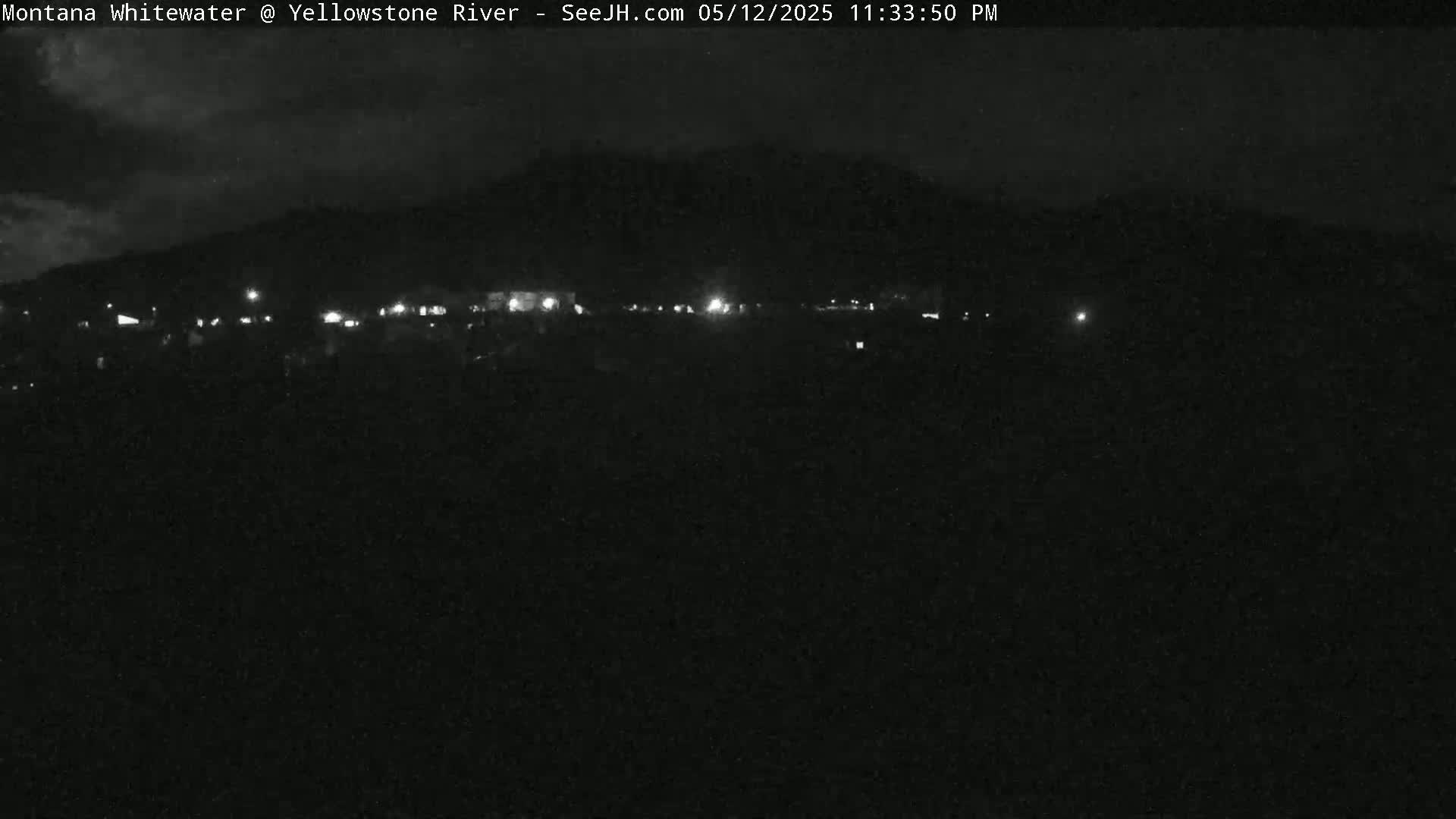 Gardiner Village & Yellowstone River  Live Cam - Gardnier, Park, Montana, USA