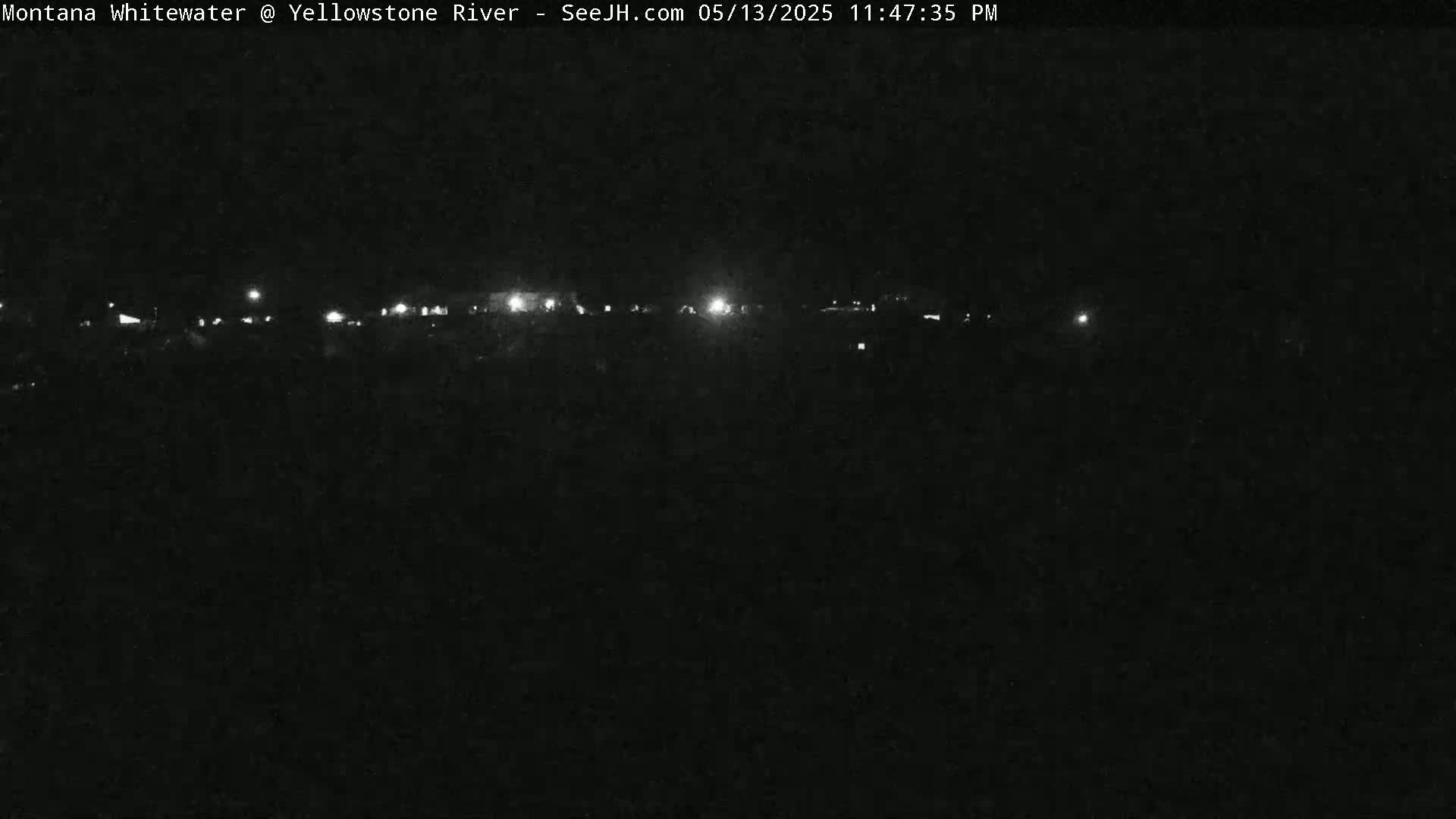 Gardiner Village & Yellowstone River  Live Cam - Gardnier, Park, Montana, USA