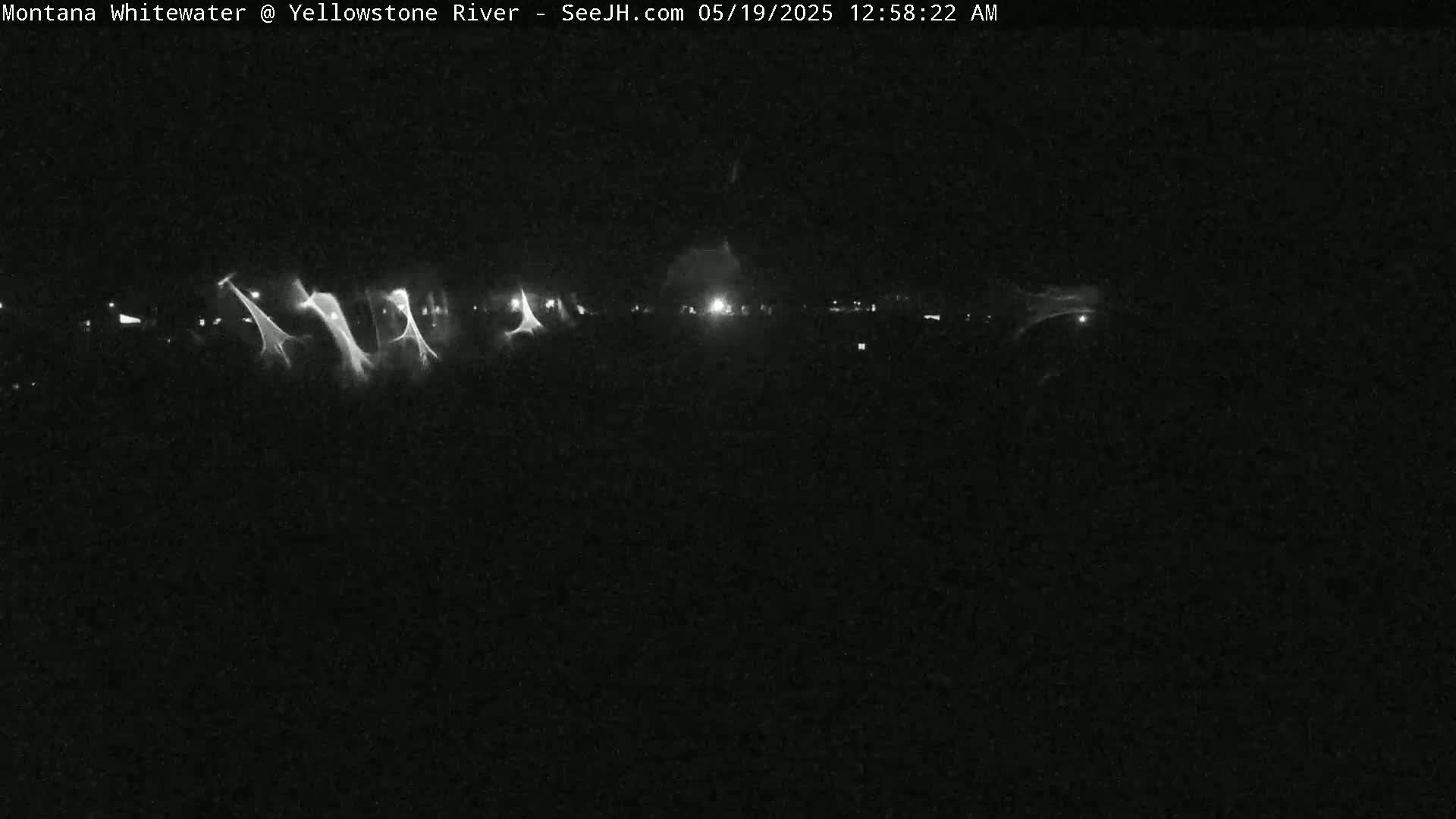 Gardiner Village & Yellowstone River  Live Cam - Gardnier, Park, Montana, USA