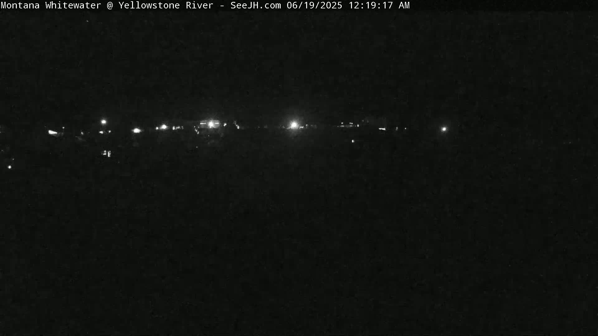Gardiner Village & Yellowstone River  Live Cam - Gardnier, Park, Montana, USA