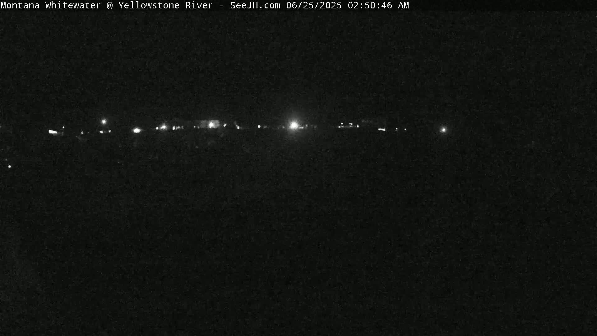 Gardiner Village & Yellowstone River  Live Cam - Gardnier, Park, Montana, USA