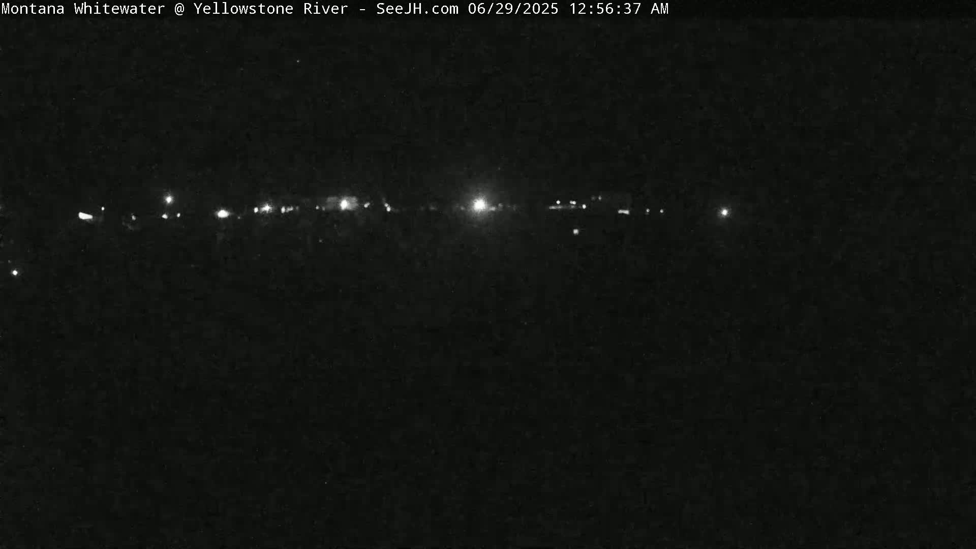 Gardiner Village & Yellowstone River  Live Cam - Gardnier, Park, Montana, USA