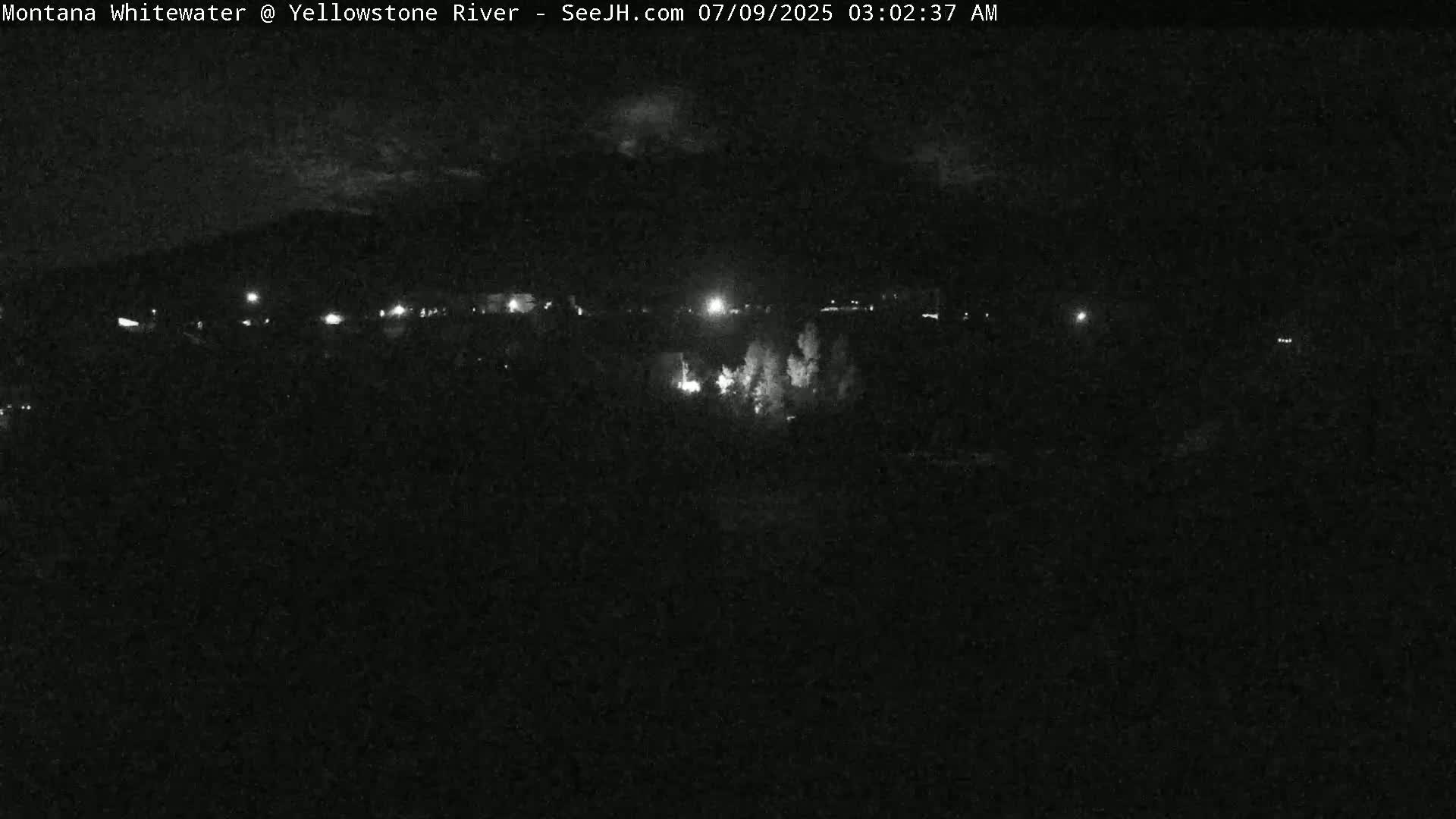 Gardiner Village & Yellowstone River  Live Cam - Gardnier, Park, Montana, USA