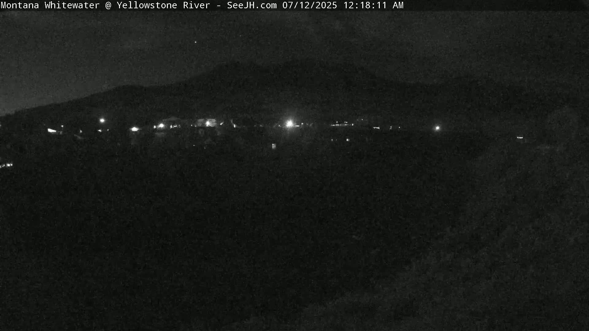 Gardiner Village & Yellowstone River  Live Cam - Gardnier, Park, Montana, USA