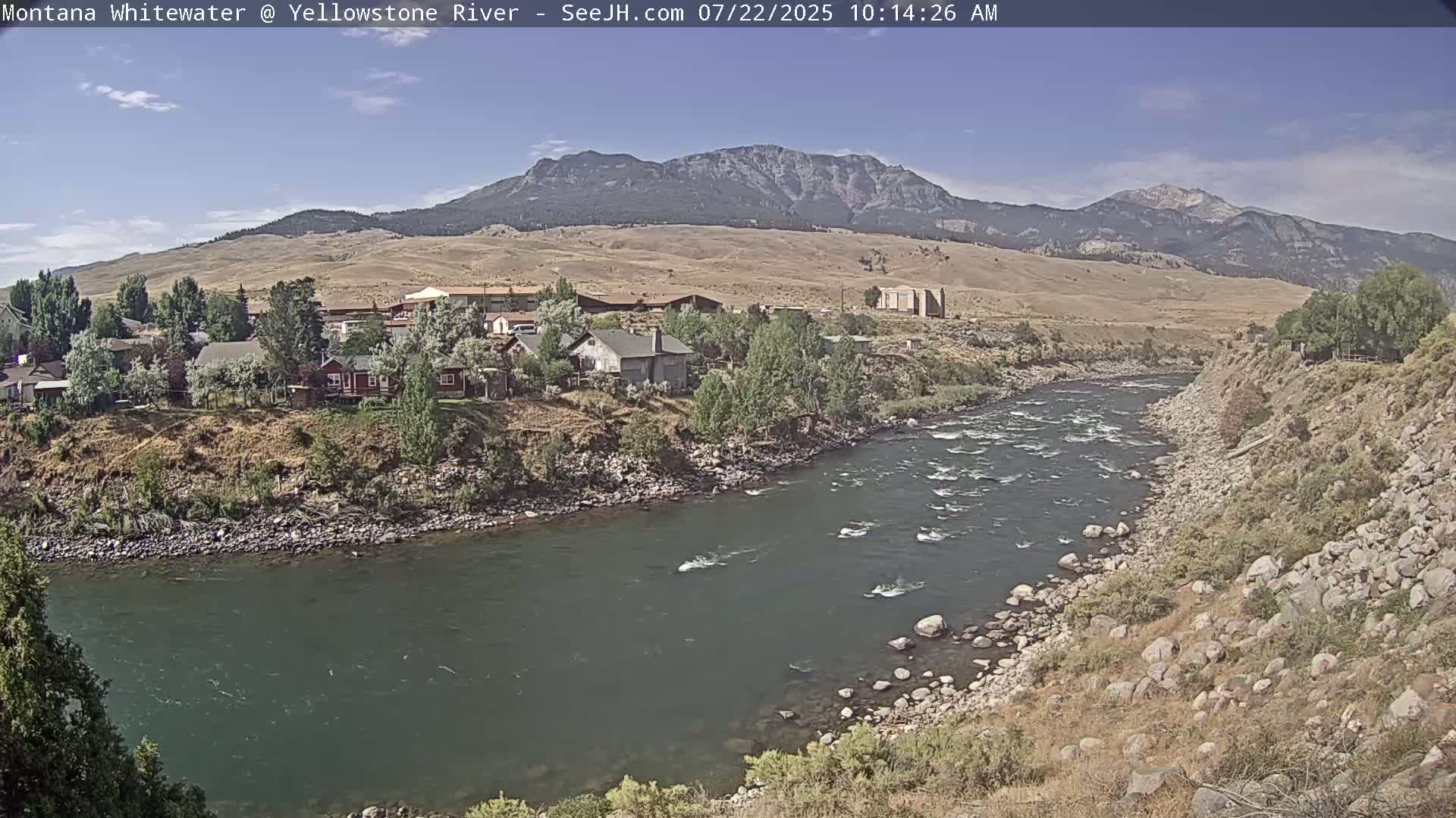 Gardiner Village & Yellowstone River  Live Cam - Gardnier, Park, Montana, USA