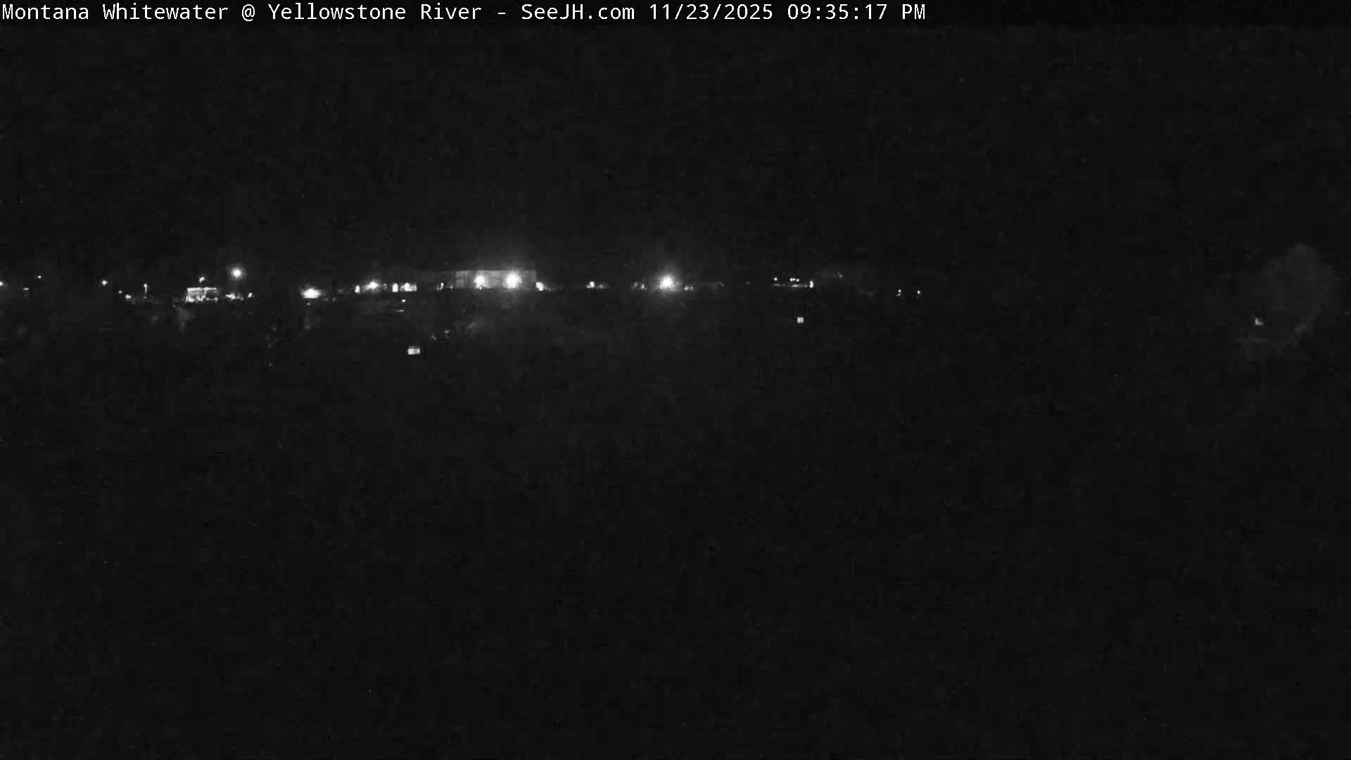 Gardiner Village & Yellowstone River  Live Cam - Gardnier, Park, Montana, USA