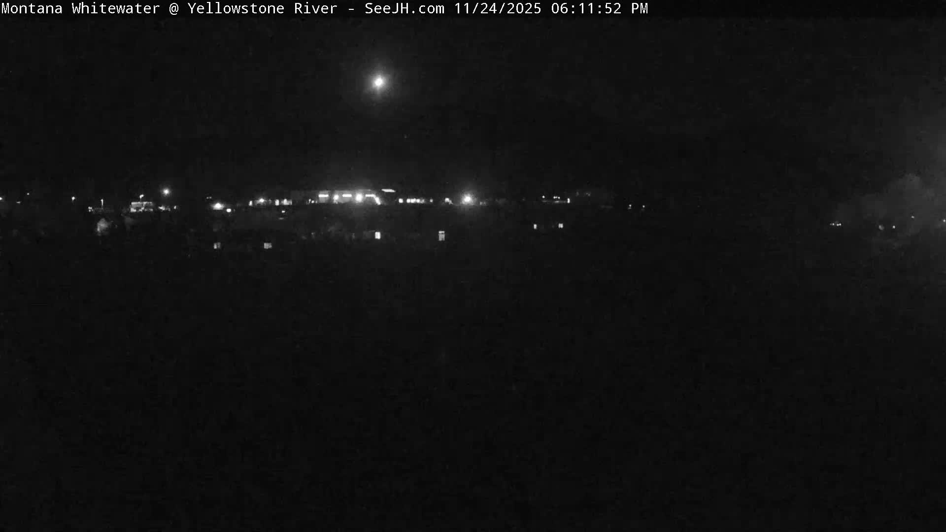 Gardiner Village & Yellowstone River  Live Cam - Gardnier, Park, Montana, USA