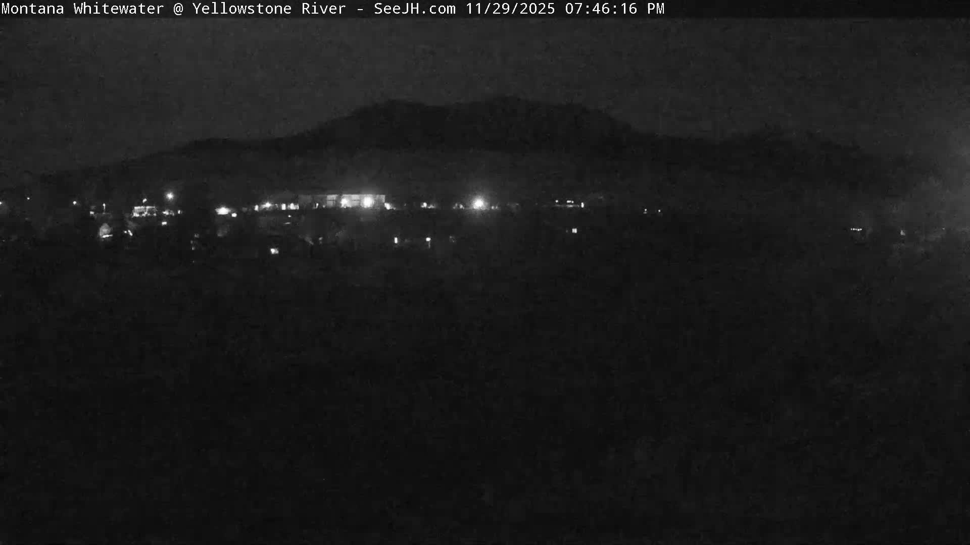 Gardiner Village & Yellowstone River  Live Cam - Gardnier, Park, Montana, USA