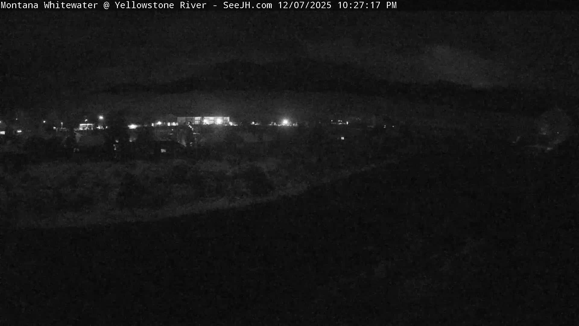 Gardiner Village & Yellowstone River  Live Cam - Gardnier, Park, Montana, USA