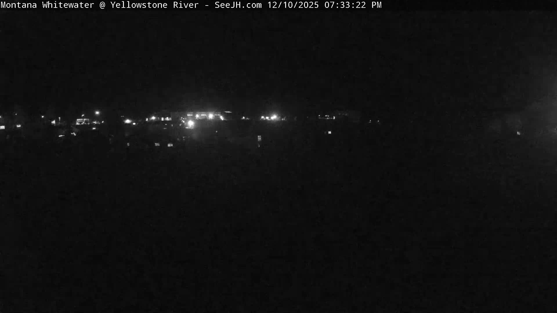 Gardiner Village & Yellowstone River  Live Cam - Gardnier, Park, Montana, USA