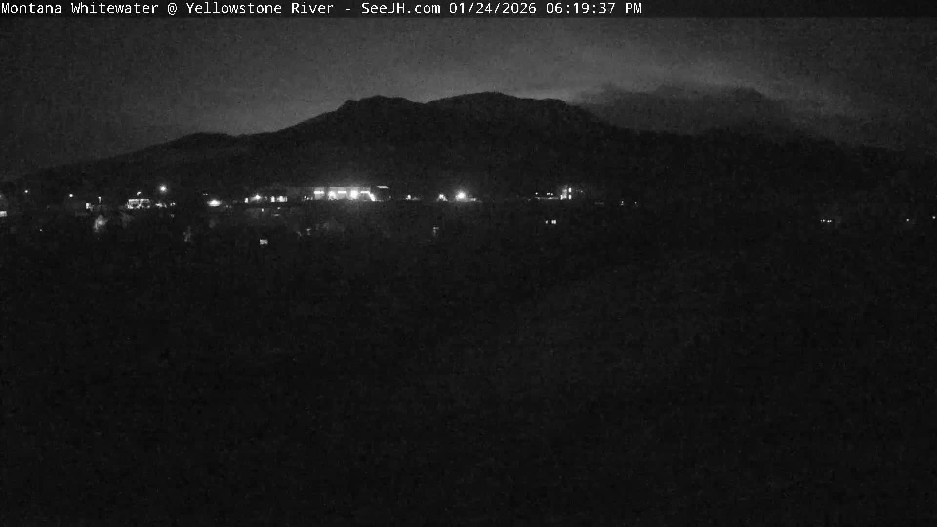 Gardiner Village & Yellowstone River  Live Cam - Gardnier, Park, Montana, USA