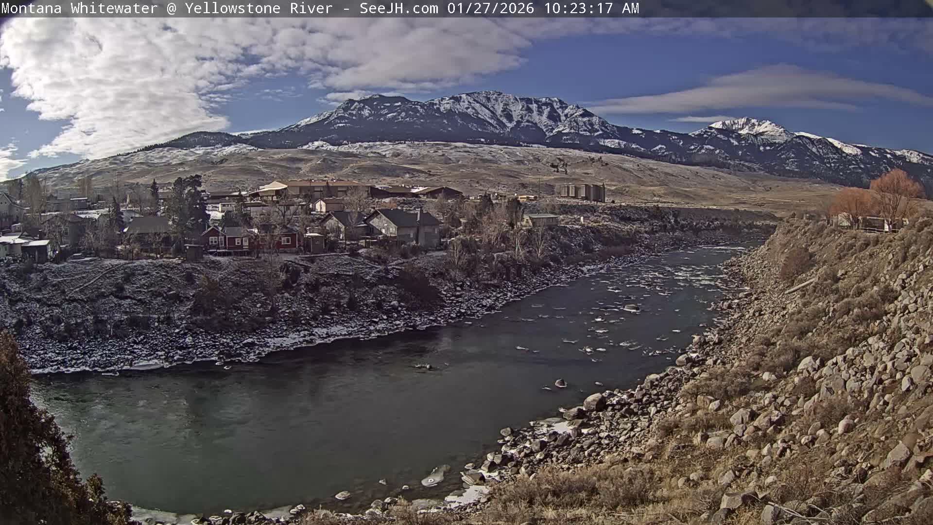 Gardiner Village & Yellowstone River  Live Cam - Gardnier, Park, Montana, USA