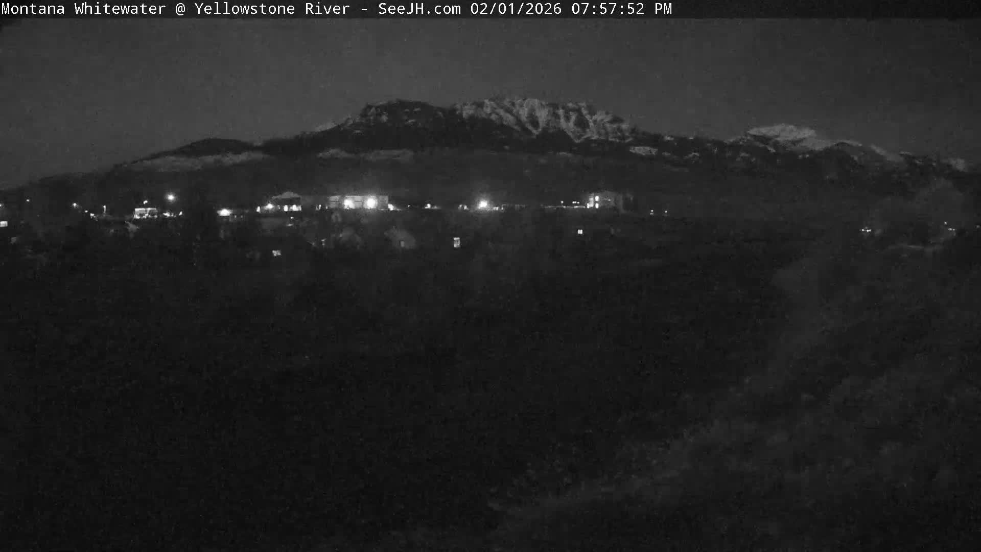 Gardiner Village & Yellowstone River  Live Cam - Gardnier, Park, Montana, USA