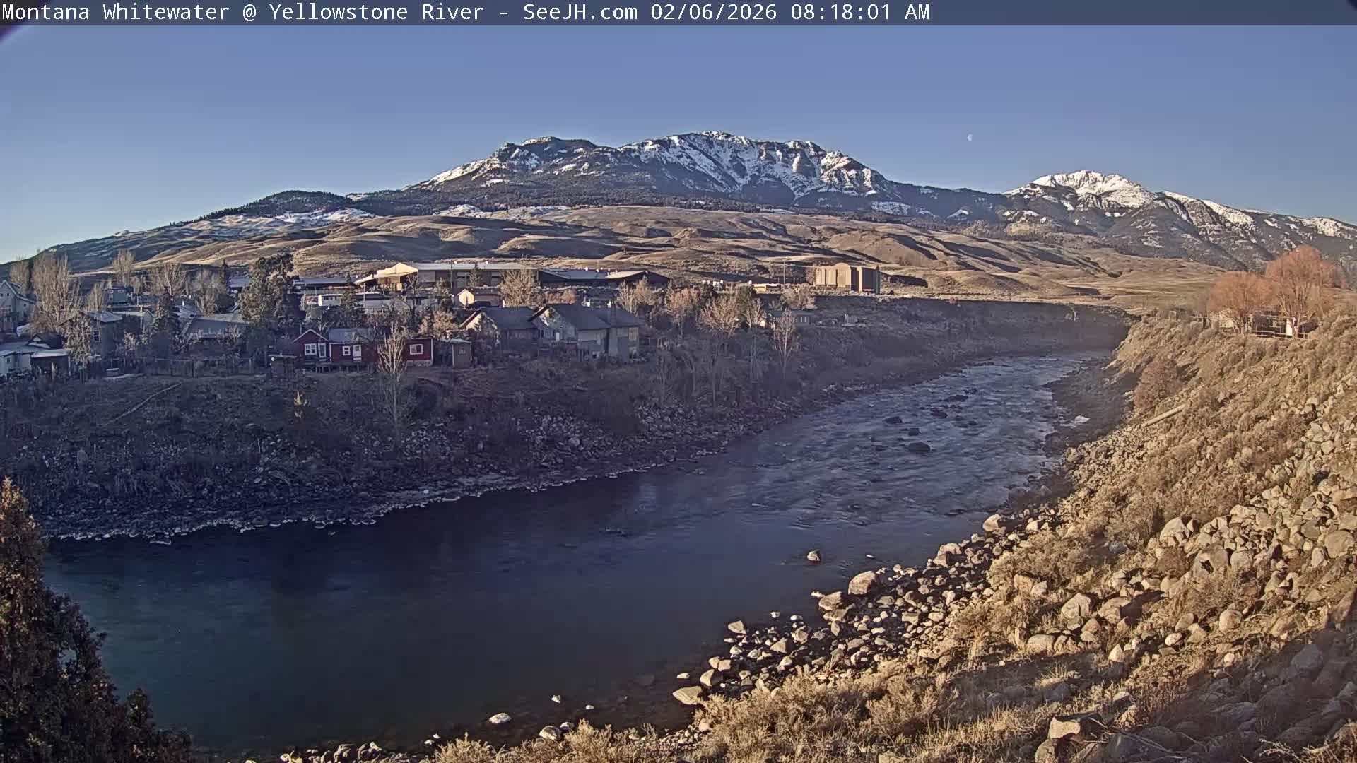 Gardiner Village & Yellowstone River  Live Cam - Gardnier, Park, Montana, USA