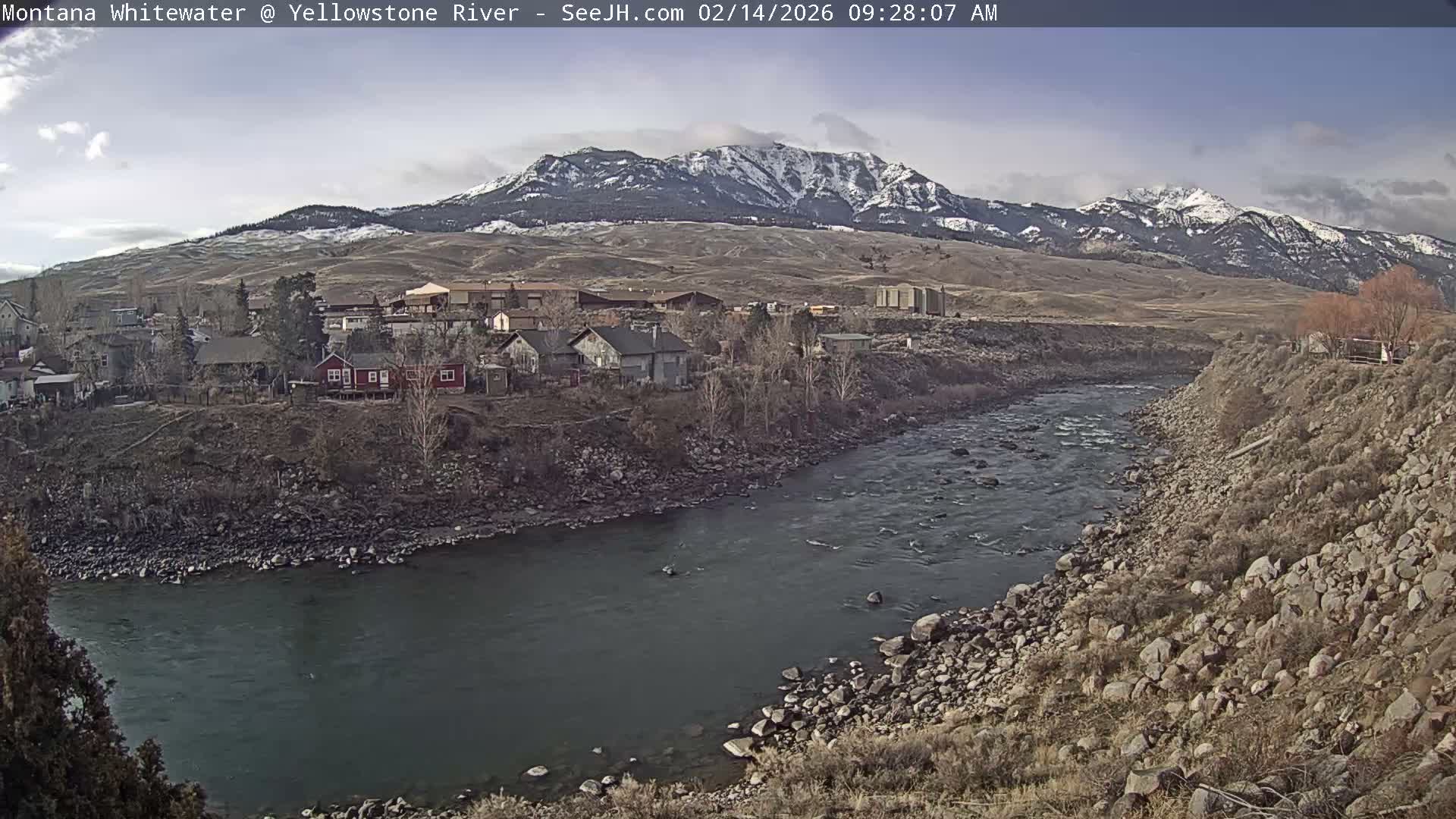 Gardiner Village & Yellowstone River  Live Cam - Gardnier, Park, Montana, USA