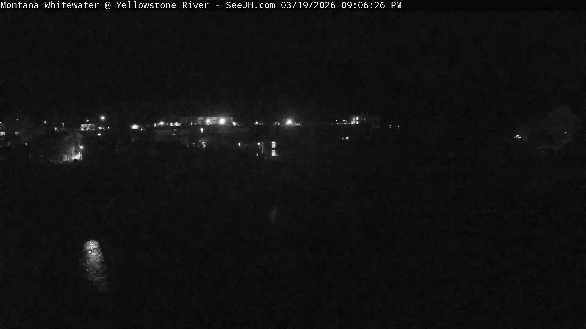 Gardiner Village & Yellowstone River  Live Cam - Gardnier, Park, Montana, USA