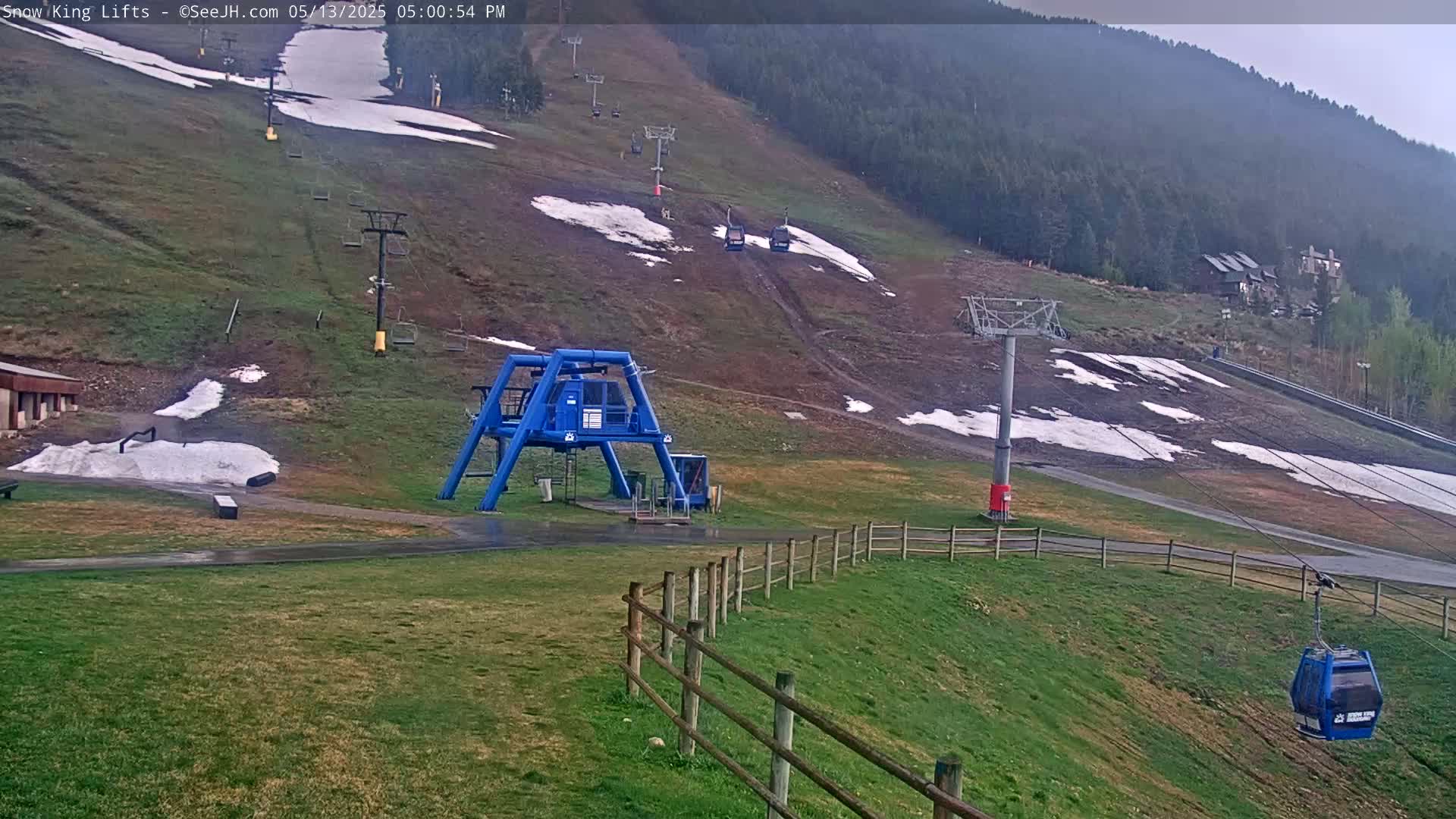 Jackson, Snow King Mountain Ski Slope & Lifts Live Cam - Jackson, Teton, Wyoming, USA