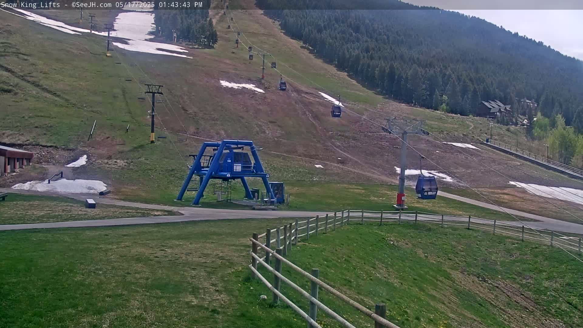 Jackson, Snow King Mountain Ski Slope & Lifts Live Cam - Jackson, Teton, Wyoming, USA