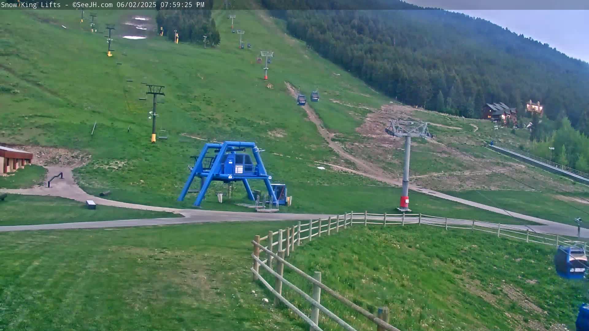 Jackson, Snow King Mountain Ski Slope & Lifts Live Cam - Jackson, Teton, Wyoming, USA
