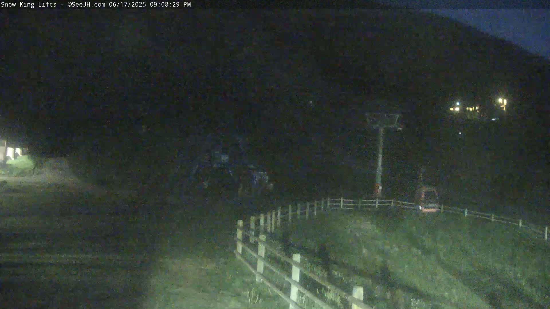 Jackson, Snow King Mountain Ski Slope & Lifts Live Cam - Jackson, Teton, Wyoming, USA