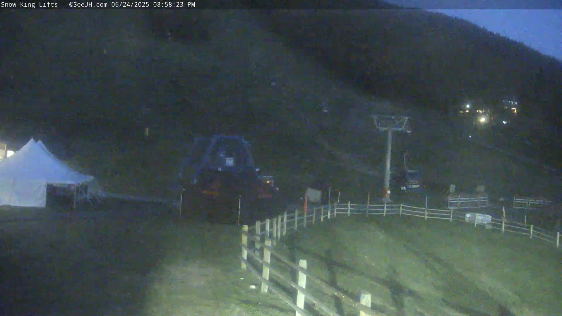Jackson, Snow King Mountain Ski Slope & Lifts Live Cam - Jackson, Teton, Wyoming, USA