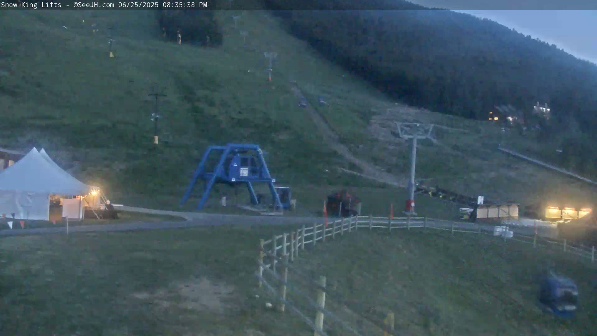 Jackson, Snow King Mountain Ski Slope & Lifts Live Cam - Jackson, Teton, Wyoming, USA