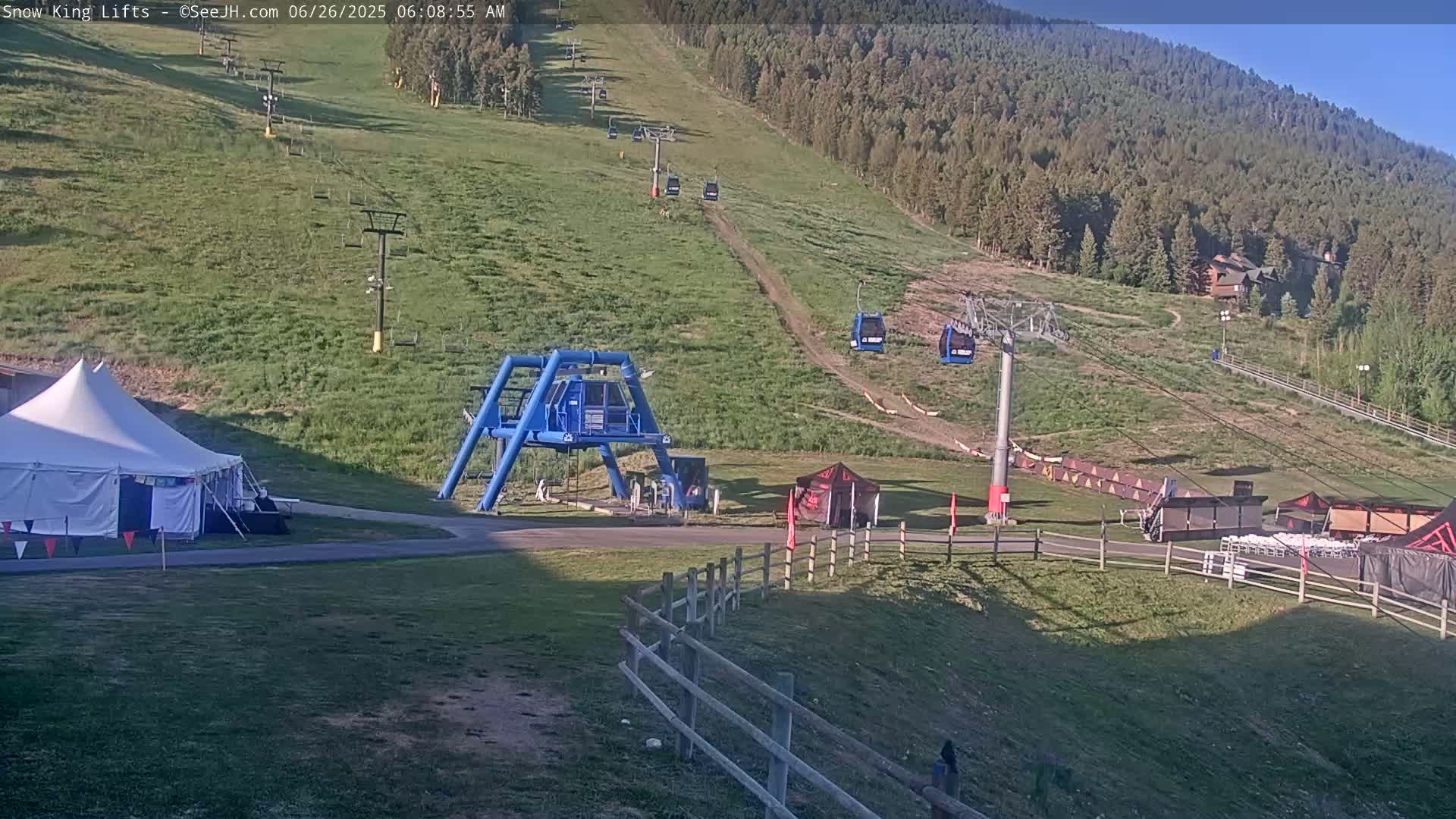 Jackson, Snow King Mountain Ski Slope & Lifts Live Cam - Jackson, Teton, Wyoming, USA
