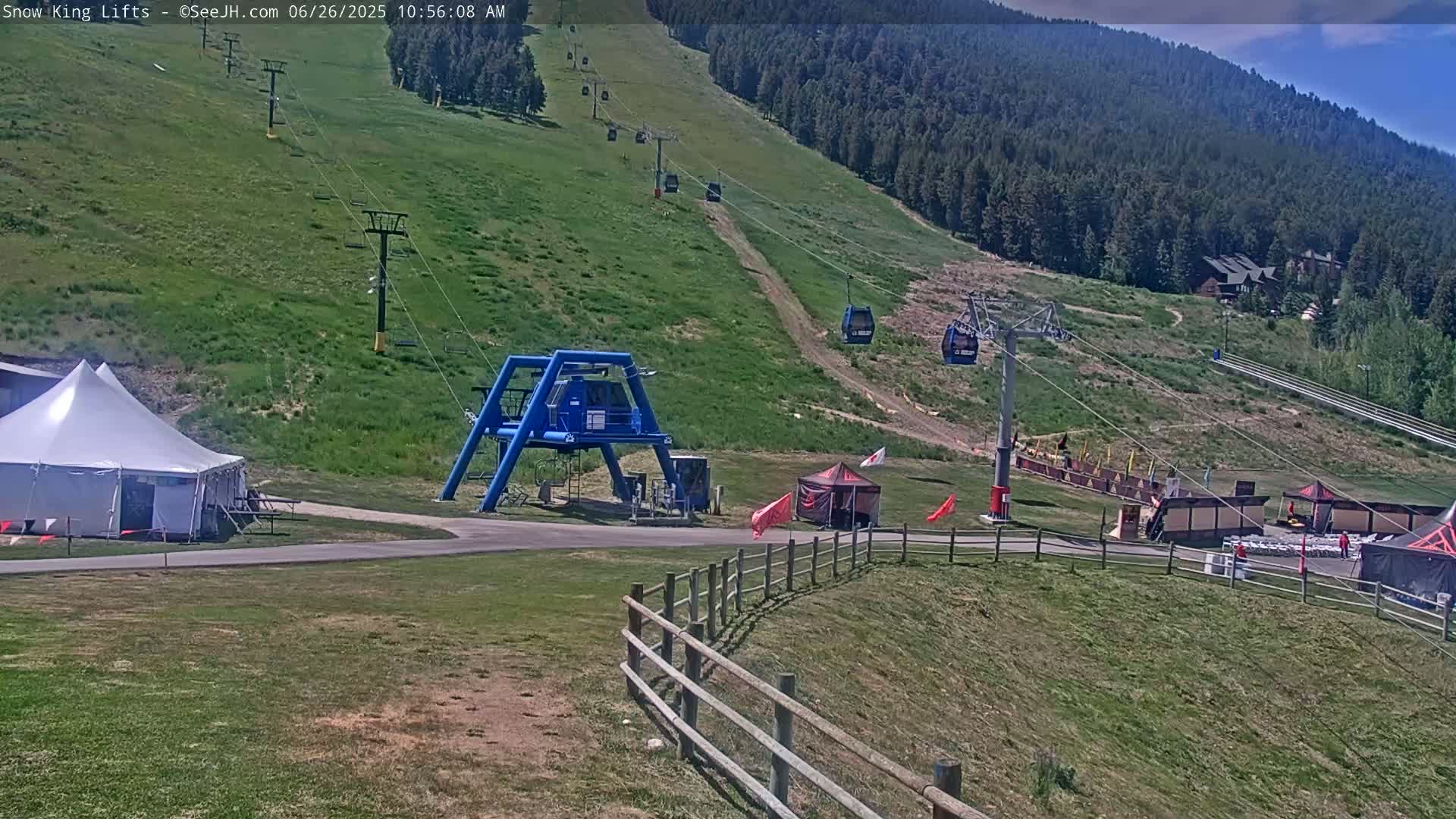 Jackson, Snow King Mountain Ski Slope & Lifts Live Cam - Jackson, Teton, Wyoming, USA