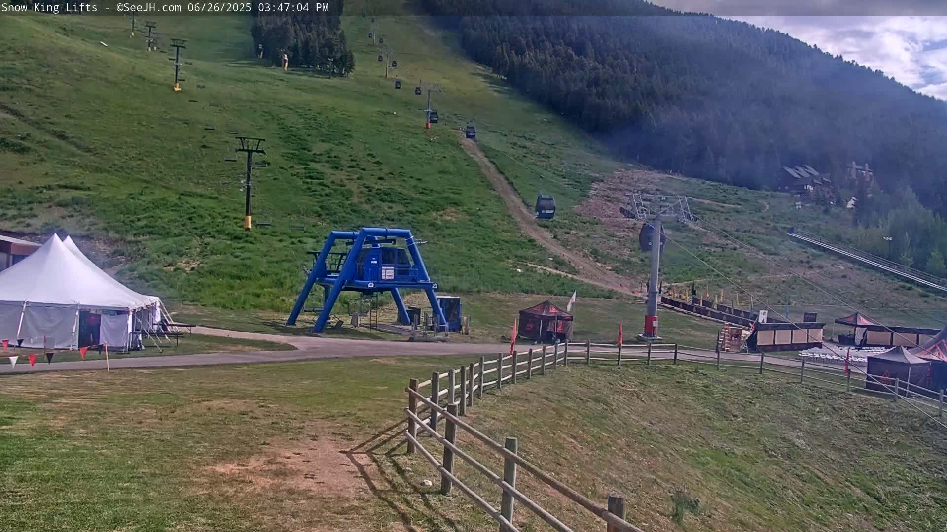 Jackson, Snow King Mountain Ski Slope & Lifts Live Cam - Jackson, Teton, Wyoming, USA