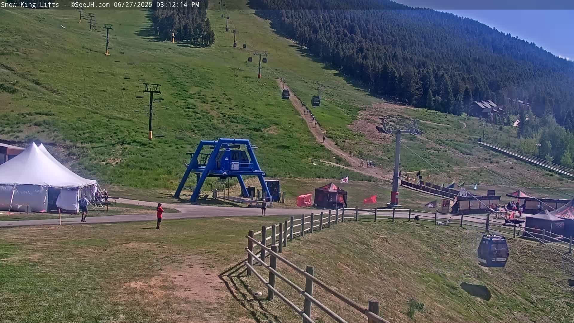 Jackson, Snow King Mountain Ski Slope & Lifts Live Cam - Jackson, Teton, Wyoming, USA
