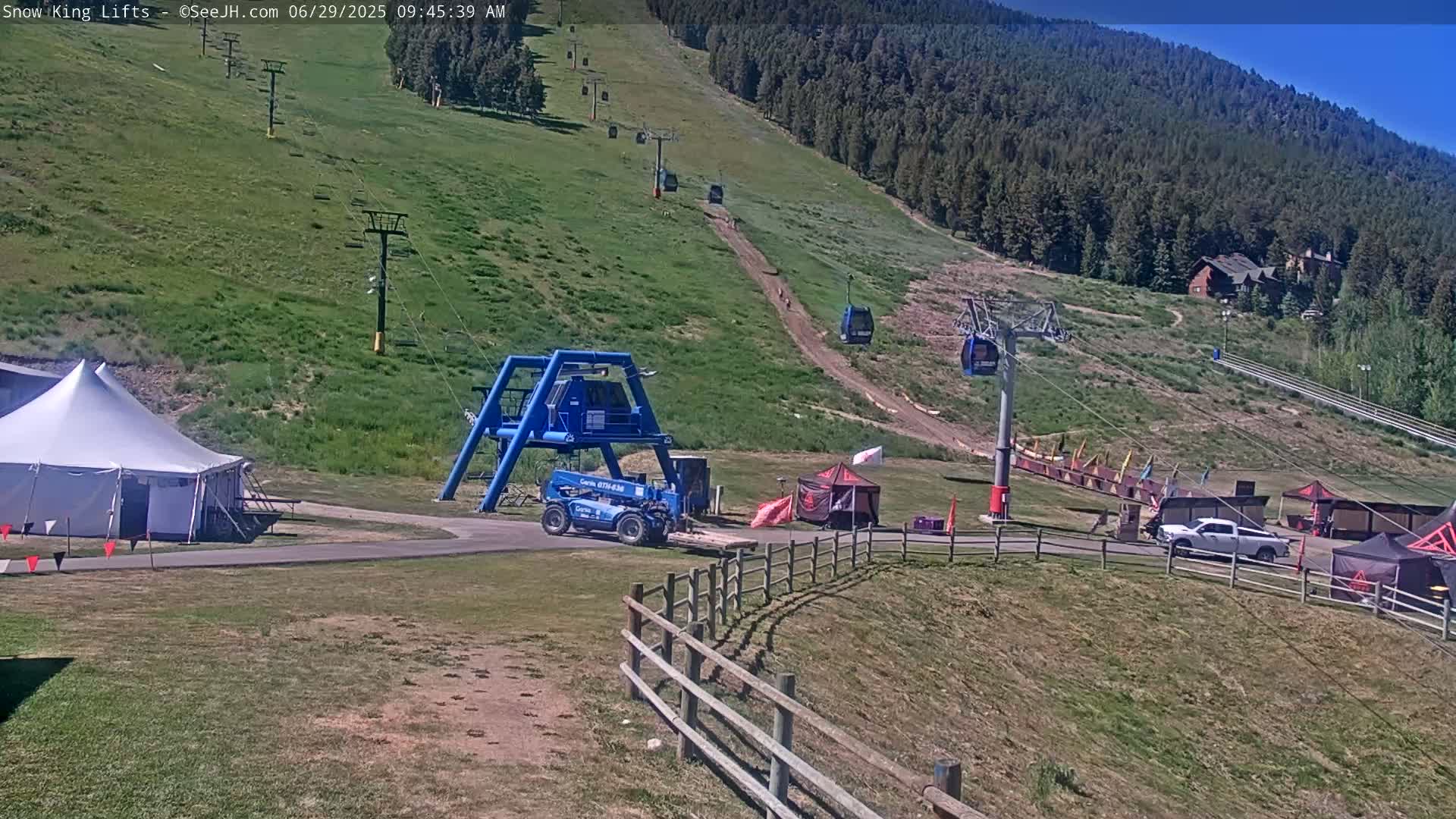 Jackson, Snow King Mountain Ski Slope & Lifts Live Cam - Jackson, Teton, Wyoming, USA