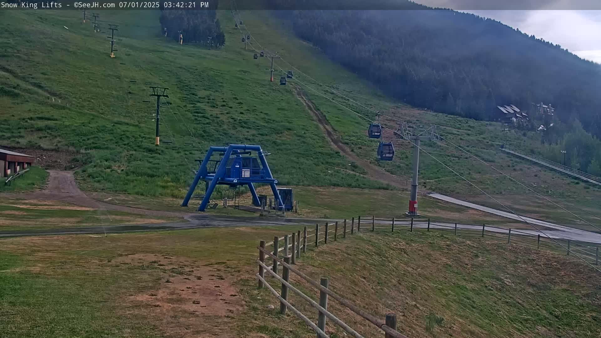 Jackson, Snow King Mountain Ski Slope & Lifts Live Cam - Jackson, Teton, Wyoming, USA