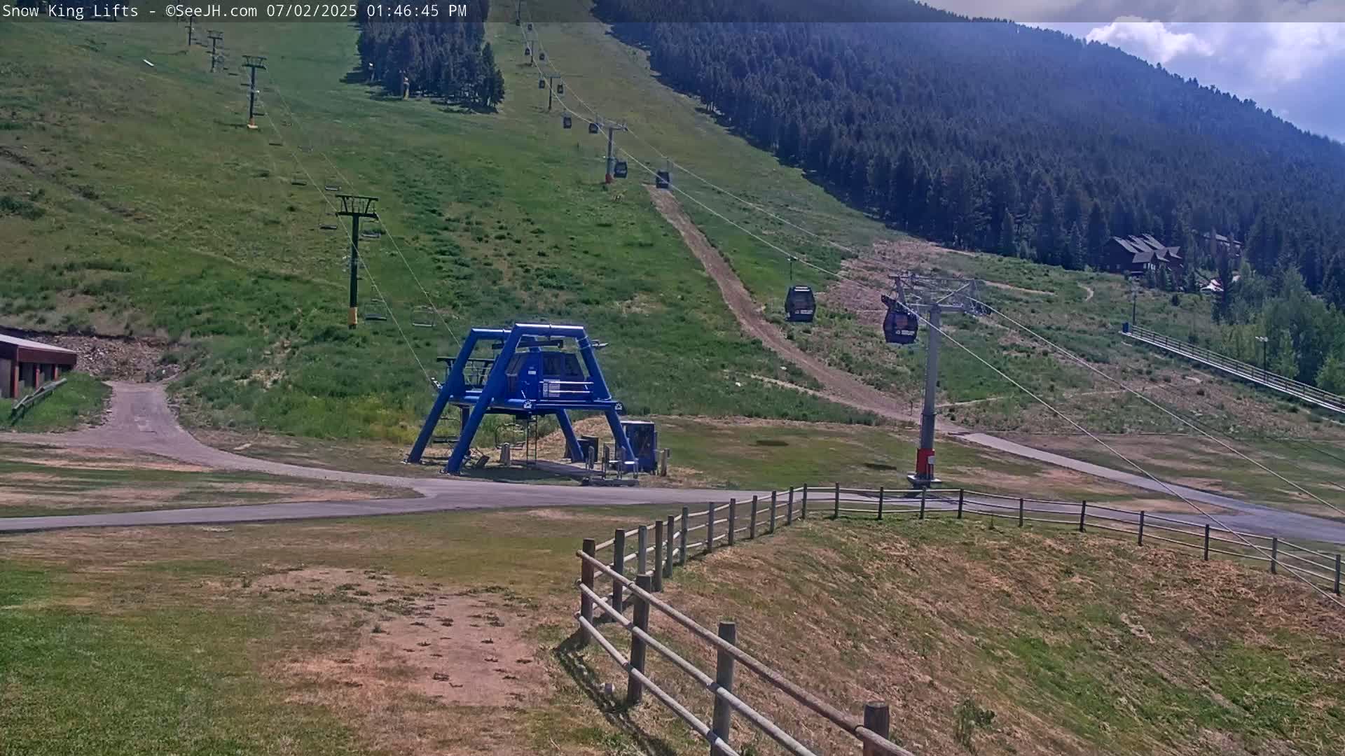Jackson, Snow King Mountain Ski Slope & Lifts Live Cam - Jackson, Teton, Wyoming, USA