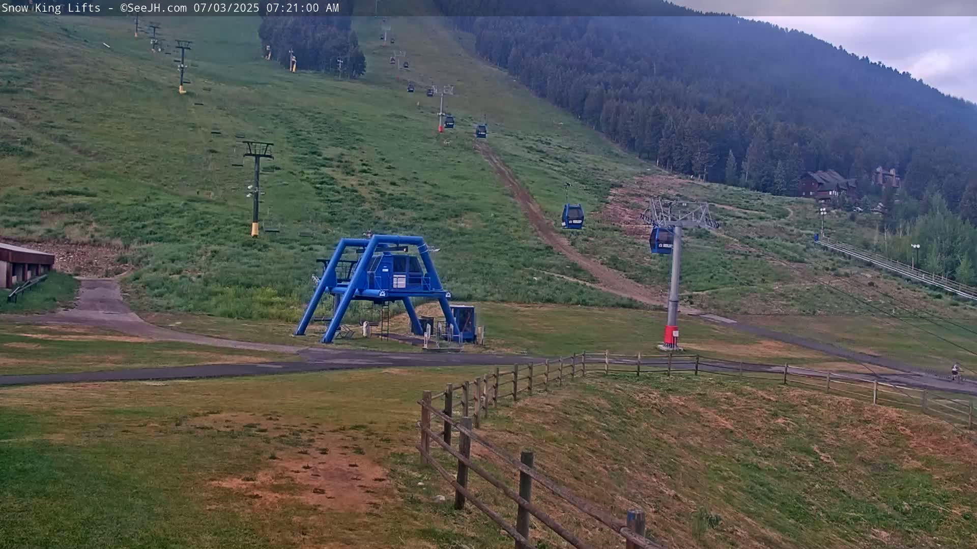 Jackson, Snow King Mountain Ski Slope & Lifts Live Cam - Jackson, Teton, Wyoming, USA