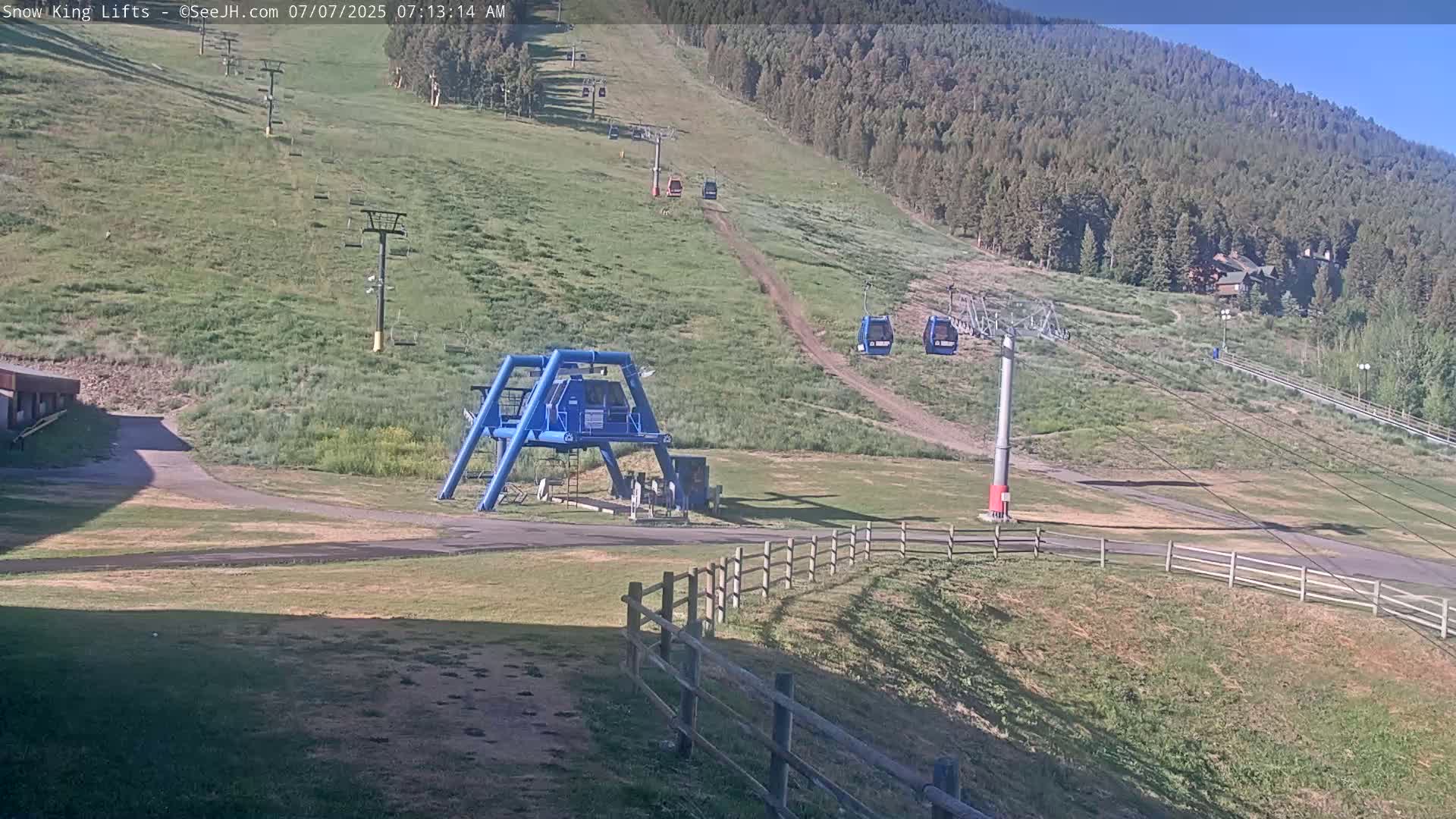 Jackson, Snow King Mountain Ski Slope & Lifts Live Cam - Jackson, Teton, Wyoming, USA