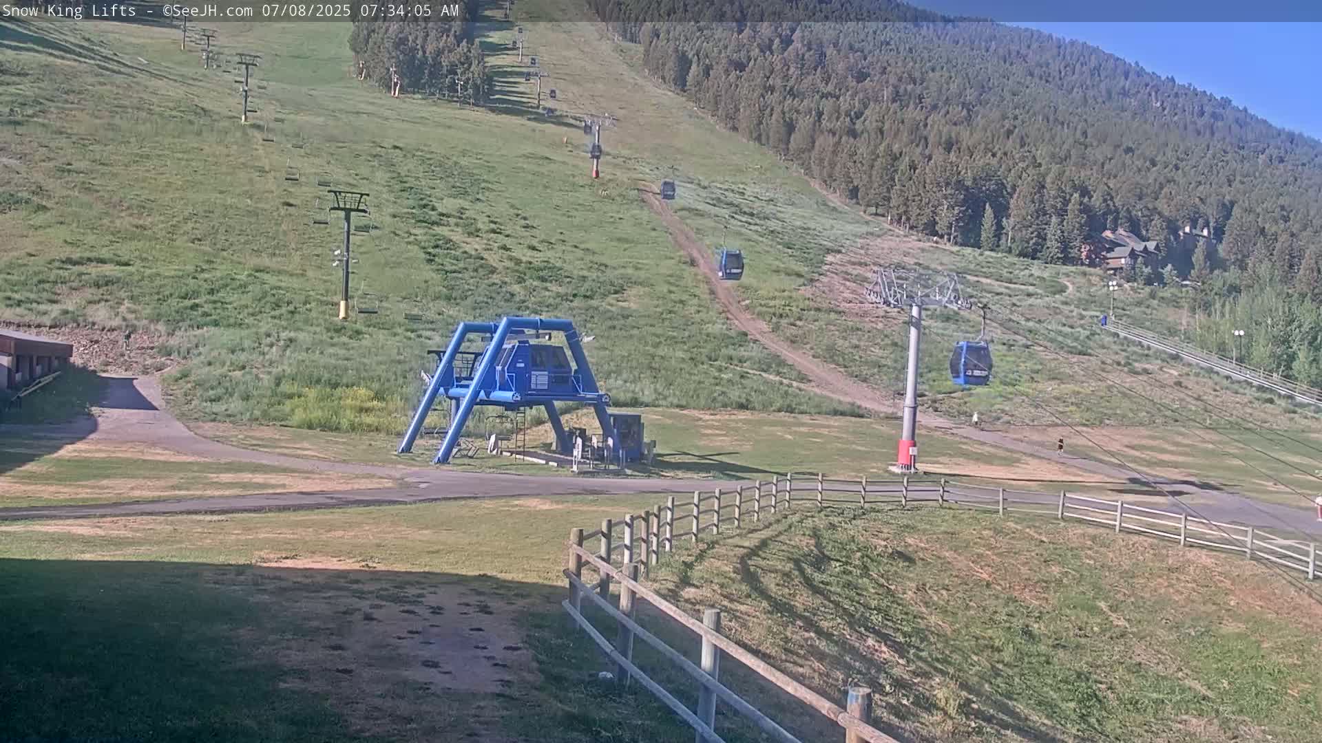 Jackson, Snow King Mountain Ski Slope & Lifts Live Cam - Jackson, Teton, Wyoming, USA